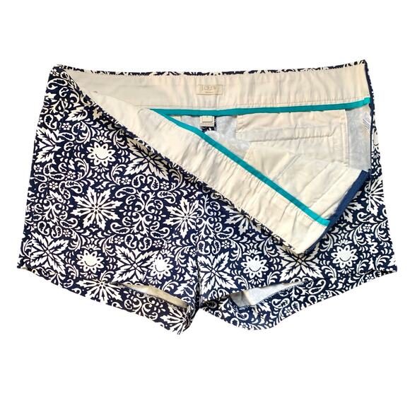 J. Crew Factory Navy and White Floral Printed Chino Shorts Size 8 - Picture 3 of 6